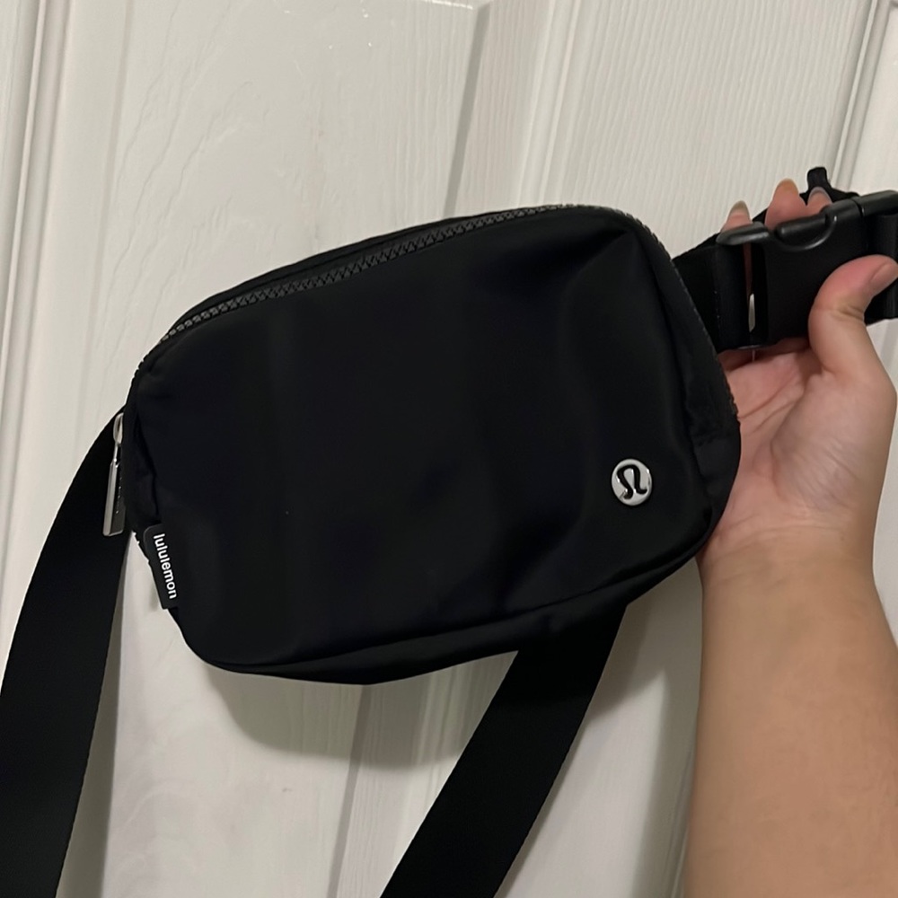 Lululemon Black Fanny Pack